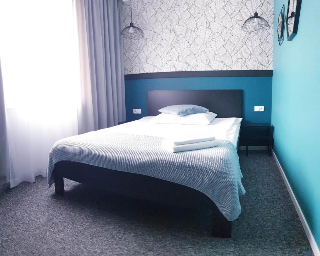Hotel Prowincja Kamieniec Poznanskie ภายนอก รูปภาพ